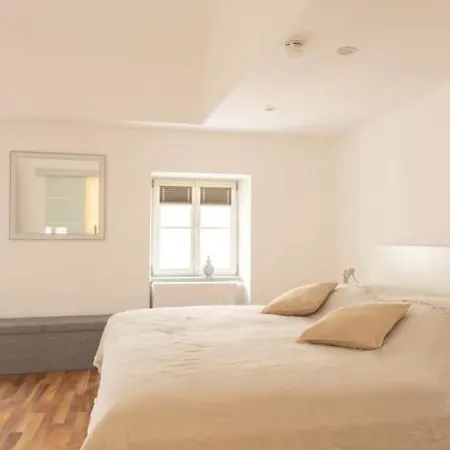 Altstadt 2 アパート